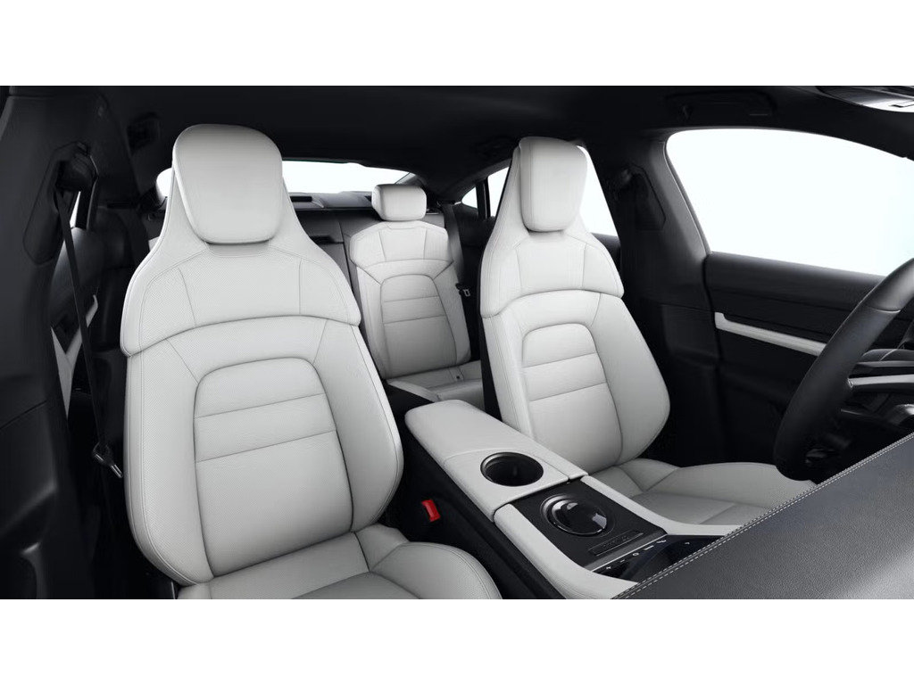 2020 Porsche Taycan 4S Sedan / Premium Package / 21'' Mission E / BOSE in Laval, Quebec - 7 - w1024h768px