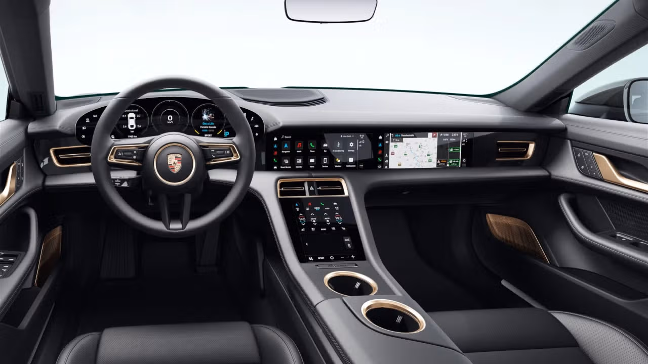 2020 Porsche Taycan 4S in Laval, Quebec - 6 - w1024h768px