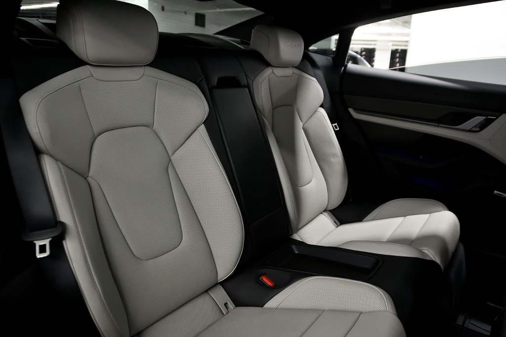 Porsche Taycan Turbo S 2020 à Laval, Québec - 27 - w1024h768px