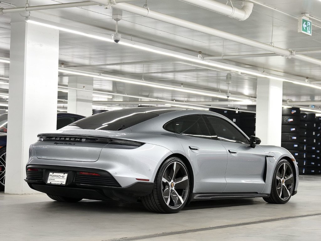 Porsche Taycan Turbo S 2020 à Laval, Québec - 3 - w1024h768px
