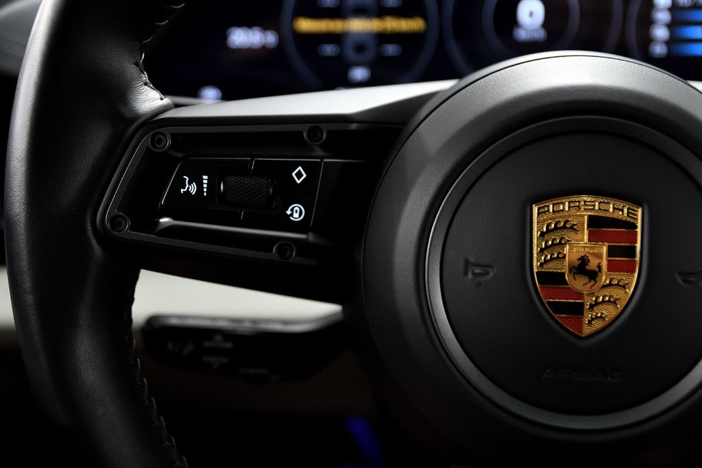 Porsche Taycan Turbo S 2020 à Laval, Québec - 16 - w1024h768px