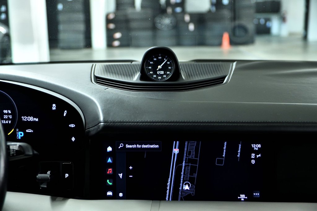 2021 Porsche Taycan 4S in Laval, Quebec - 37 - w1024h768px
