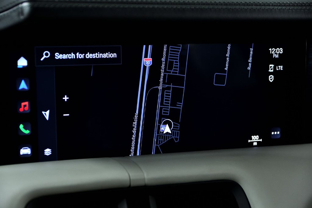 2021 Porsche Taycan 4S in Laval, Quebec - 25 - w1024h768px