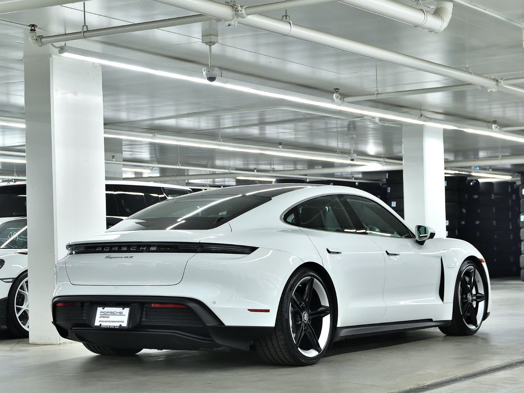 2021 Porsche Taycan 4S in Laval, Quebec - 3 - w1024h768px