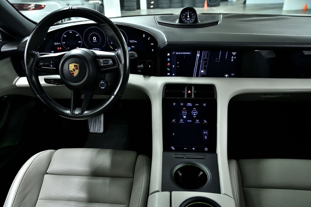 2021 Porsche Taycan 4S in Laval, Quebec - 36 - w1024h768px