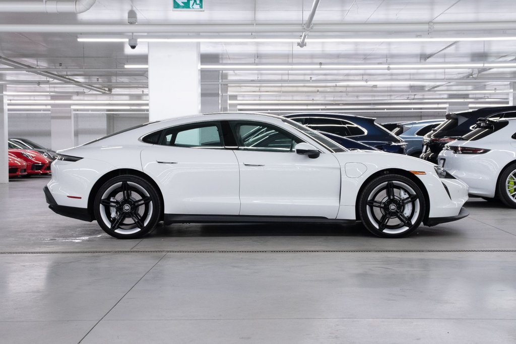 2021 Porsche Taycan 4S in Laval, Quebec - 2 - w1024h768px