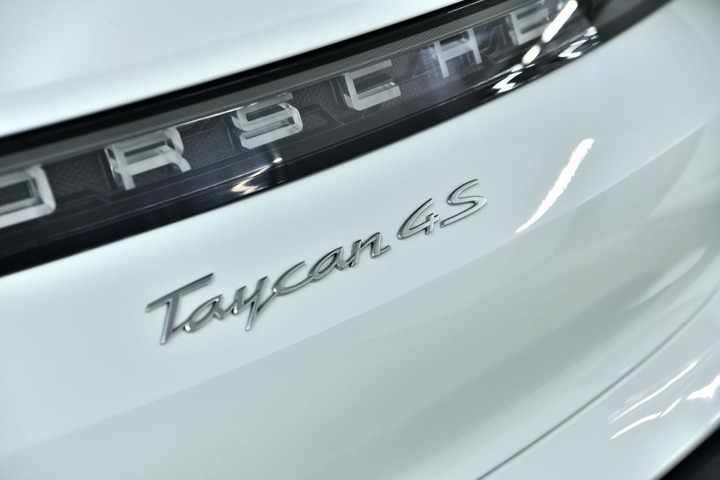 2021 Porsche Taycan 4S in Laval, Quebec - 10 - w1024h768px