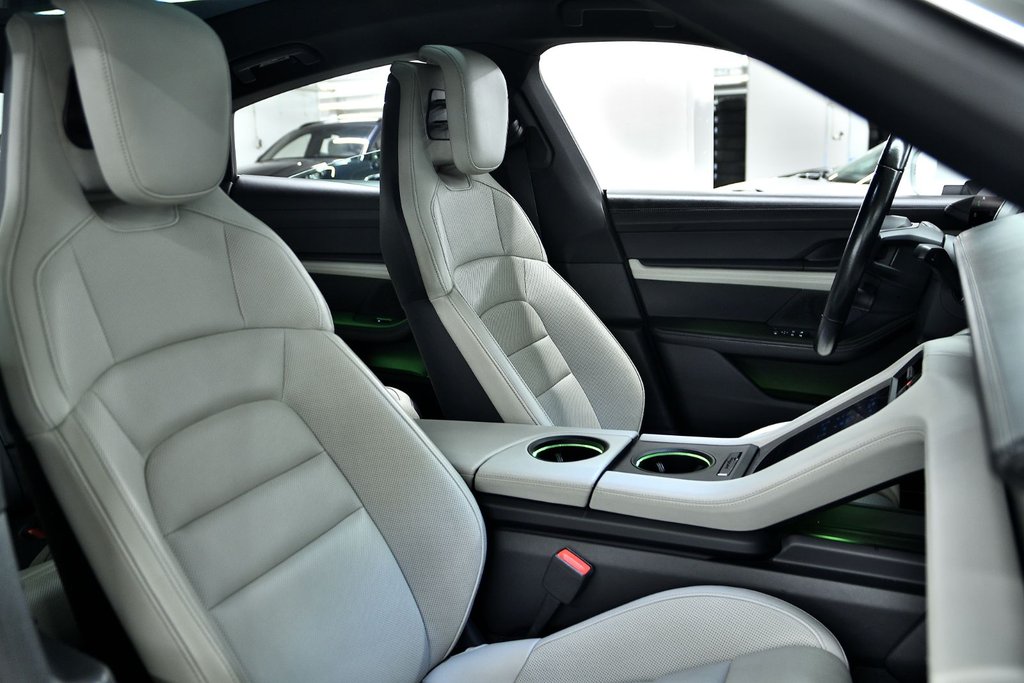2021 Porsche Taycan 4S in Laval, Quebec - 33 - w1024h768px