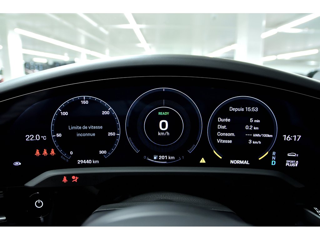 Porsche Taycan 4S Cross Turismo / Offroad Package / ACC / BOSE 2022 à Laval, Québec - 15 - w1024h768px