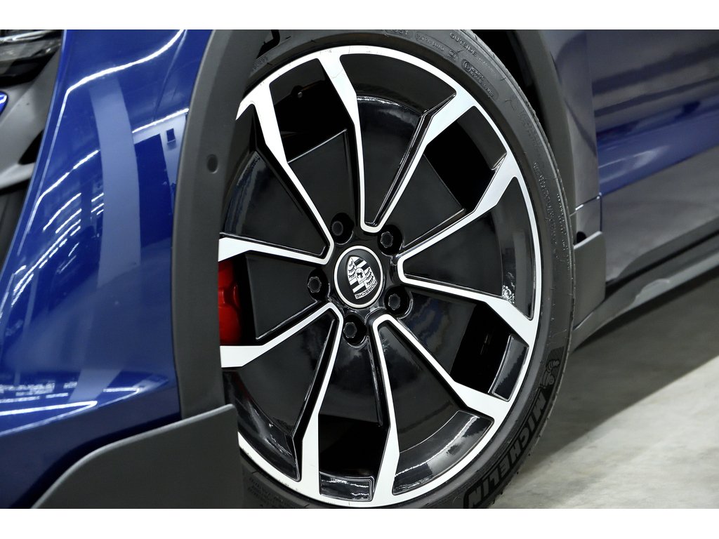 Porsche Taycan 4S Cross Turismo / Offroad Package / ACC / BOSE 2022 à Laval, Québec - 8 - w1024h768px