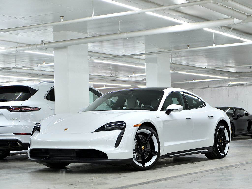 2023 Porsche Taycan 4S AWD / Premium Package / Rear Axle / BOSE in Laval, Quebec - 39 - w1024h768px