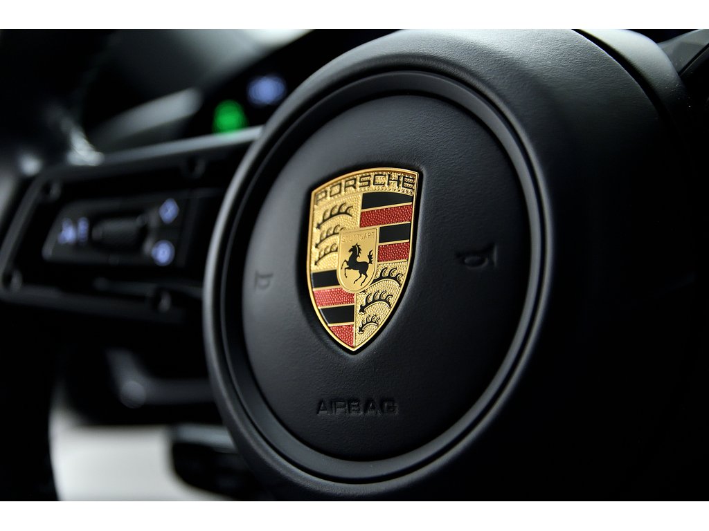 2023 Porsche Taycan 4S AWD / Premium Package / Rear Axle / BOSE in Laval, Quebec - 19 - w1024h768px