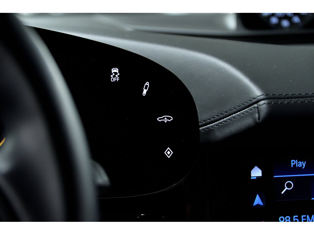 2023 Porsche Taycan 4S AWD / Premium Package / Rear Axle / BOSE in Laval, Quebec - 25 - w1024h768px