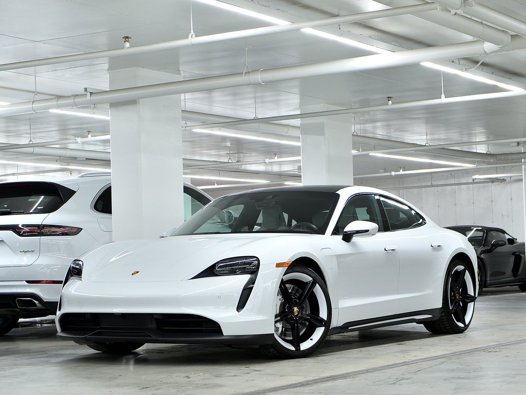 2023 Porsche Taycan 4S AWD / Premium Package / Rear Axle / BOSE in Laval, Quebec - 1 - w1024h768px