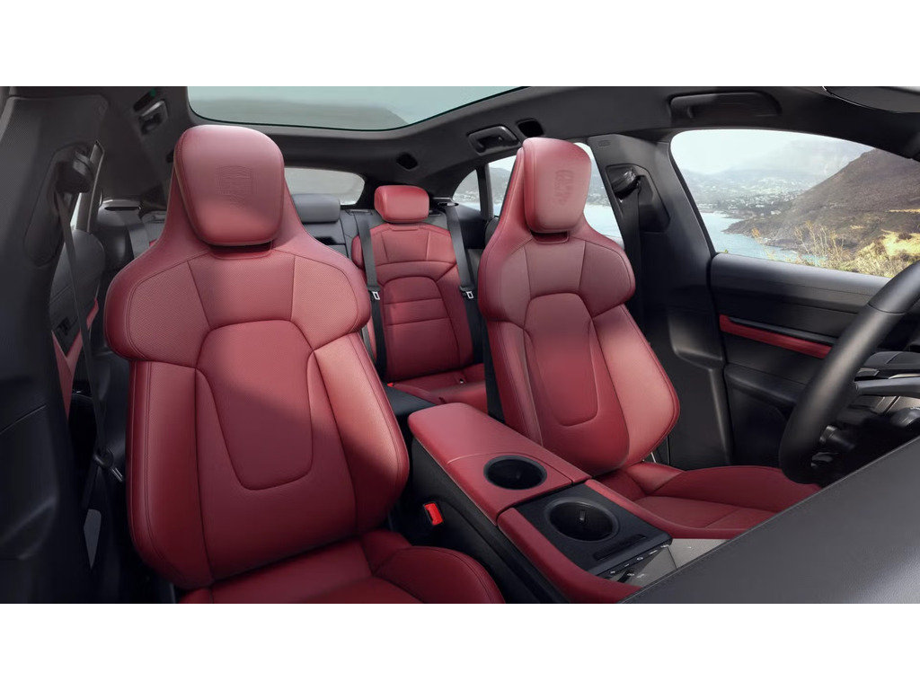 Porsche Taycan 4S Cross Turismo AWD / Offroad Pack / Premium Pack 2024 à Laval, Québec - 6 - w1024h768px