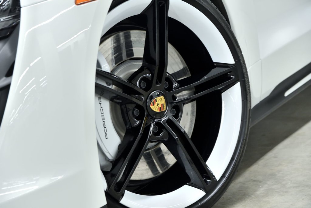 Porsche Taycan 4S 2024 à Laval, Québec - 8 - w1024h768px
