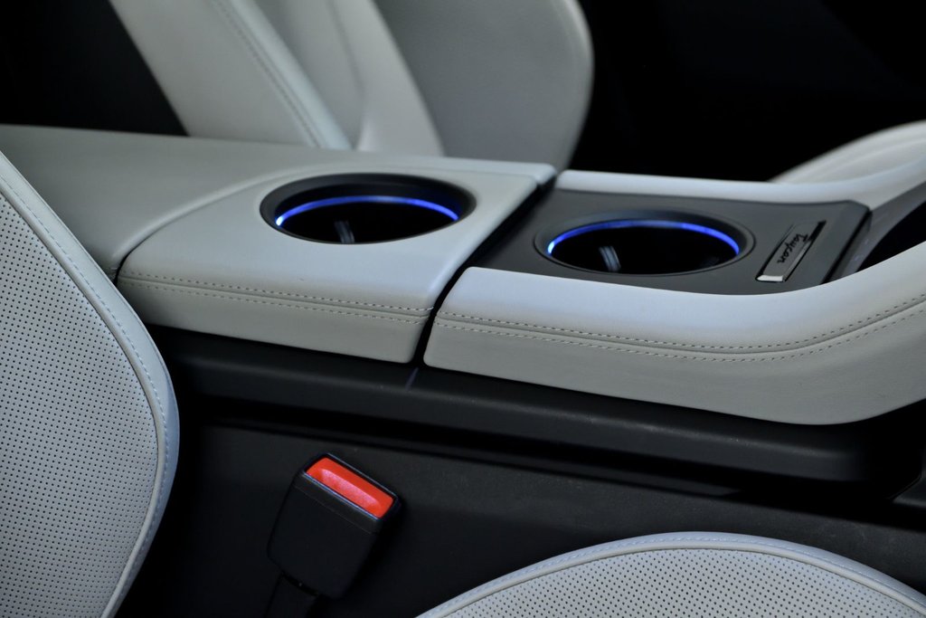 Porsche Taycan 4S 2024 à Laval, Québec - 41 - w1024h768px