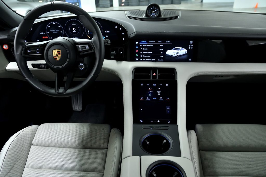 Porsche Taycan 4S 2024 à Laval, Québec - 22 - w1024h768px