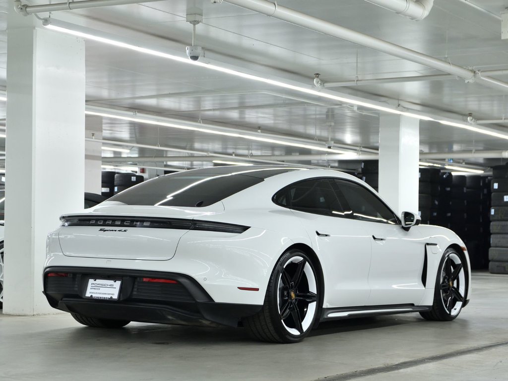 Porsche Taycan 4S 2024 à Laval, Québec - 3 - w1024h768px