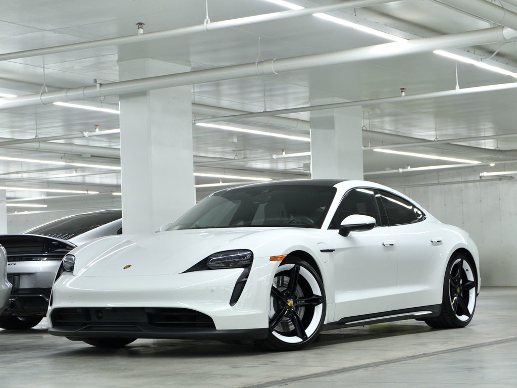 Porsche Taycan 4S 2024 à Laval, Québec - 1 - w1024h768px