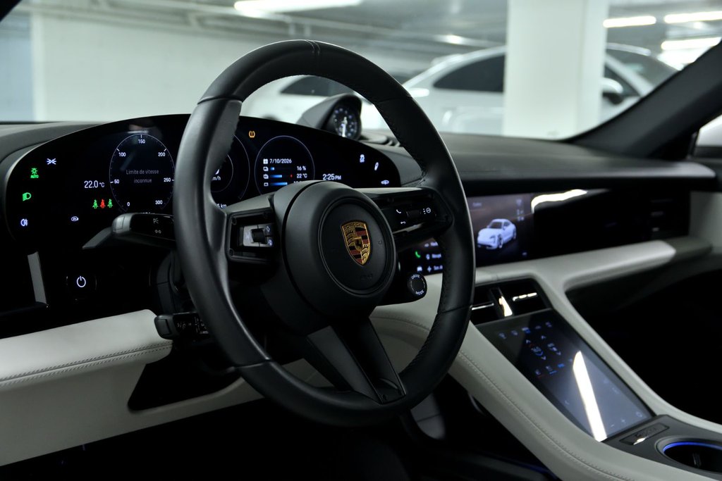 Porsche Taycan 4S 2024 à Laval, Québec - 15 - w1024h768px
