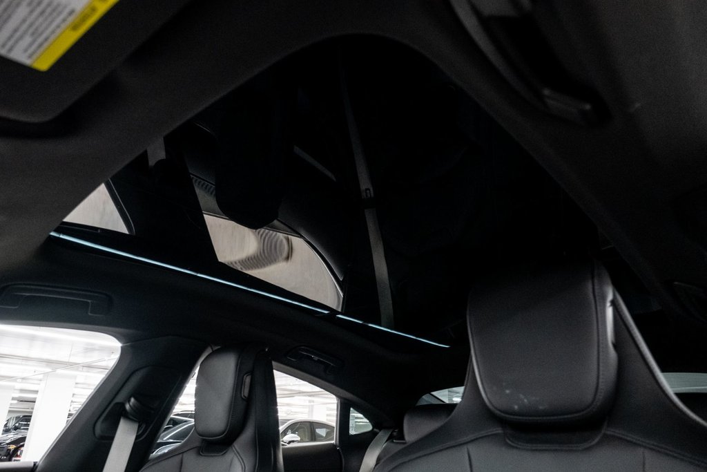 Porsche Taycan 4S 2024 à Laval, Québec - 25 - w1024h768px