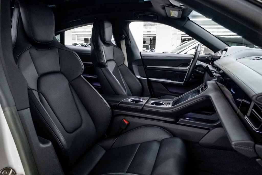 Porsche Taycan 4S 2024 à Laval, Québec - 16 - w1024h768px