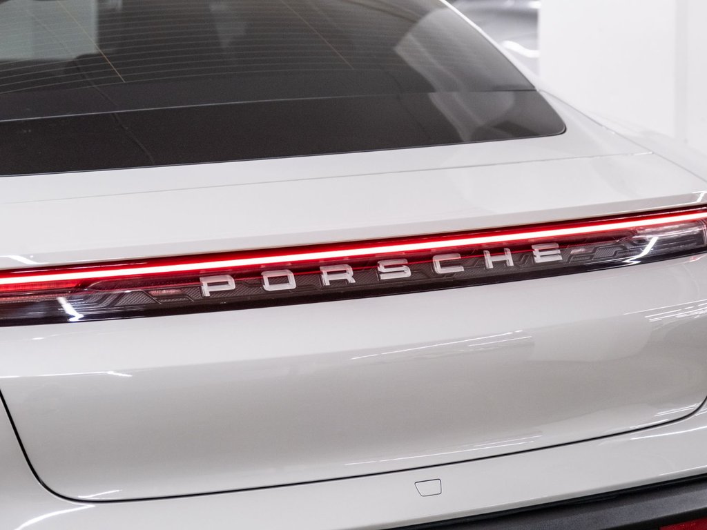 Porsche Taycan 4S 2024 à Laval, Québec - 8 - w1024h768px