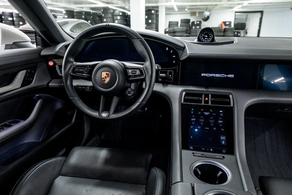 Porsche Taycan 4S 2024 à Laval, Québec - 12 - w1024h768px