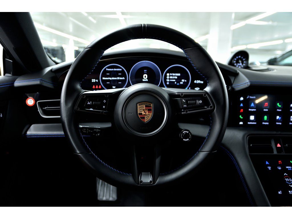 2025 Porsche Taycan 4S / Premium Package / Rear Axle / Sport Chrono in Laval, Quebec - 16 - w1024h768px