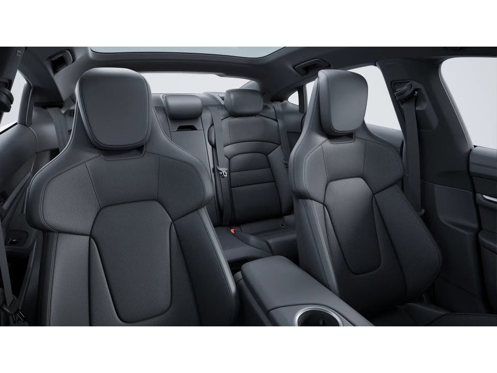 2025 Porsche Taycan 4S / Premium Package / Rear Axle / Sport Chrono in Laval, Quebec - 10 - w1024h768px