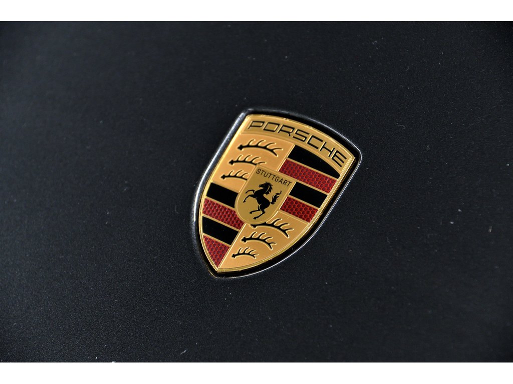 2025 Porsche Taycan 4S / Premium Package / Rear Axle / Sport Chrono in Laval, Quebec - 6 - w1024h768px