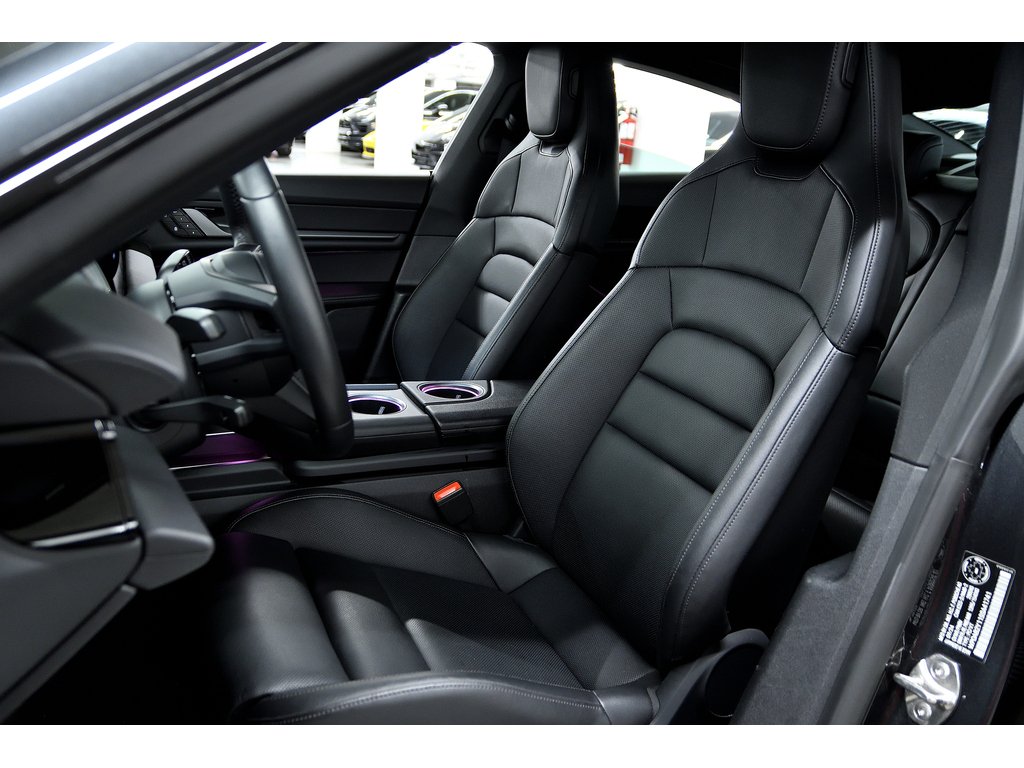 Porsche Taycan 4S AWD / Premium Package / Adaptive Cruise 2025 à Laval, Québec - 14 - w1024h768px