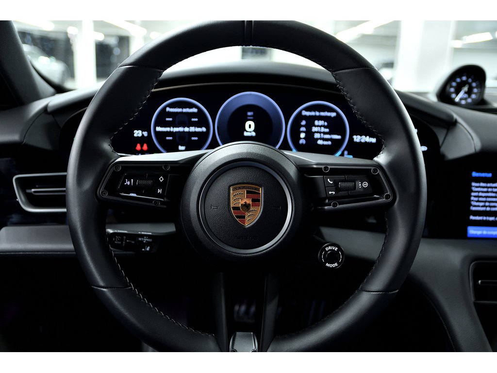 Porsche Taycan 4S AWD / Premium Package / Adaptive Cruise 2025 à Laval, Québec - 18 - w1024h768px