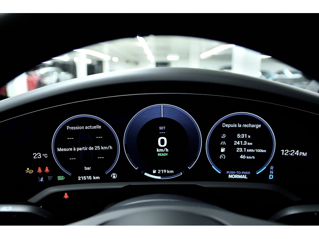 Porsche Taycan 4S AWD / Premium Package / Adaptive Cruise 2025 à Laval, Québec - 17 - w1024h768px