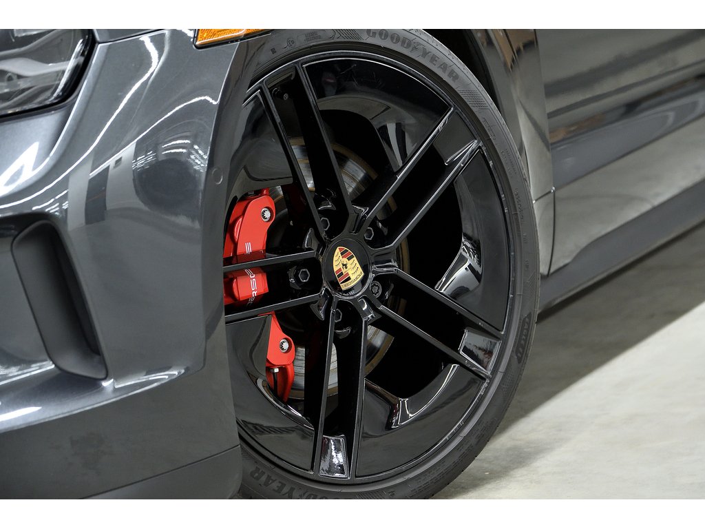 Porsche Taycan 4S AWD / Premium Package / Adaptive Cruise 2025 à Laval, Québec - 8 - w1024h768px
