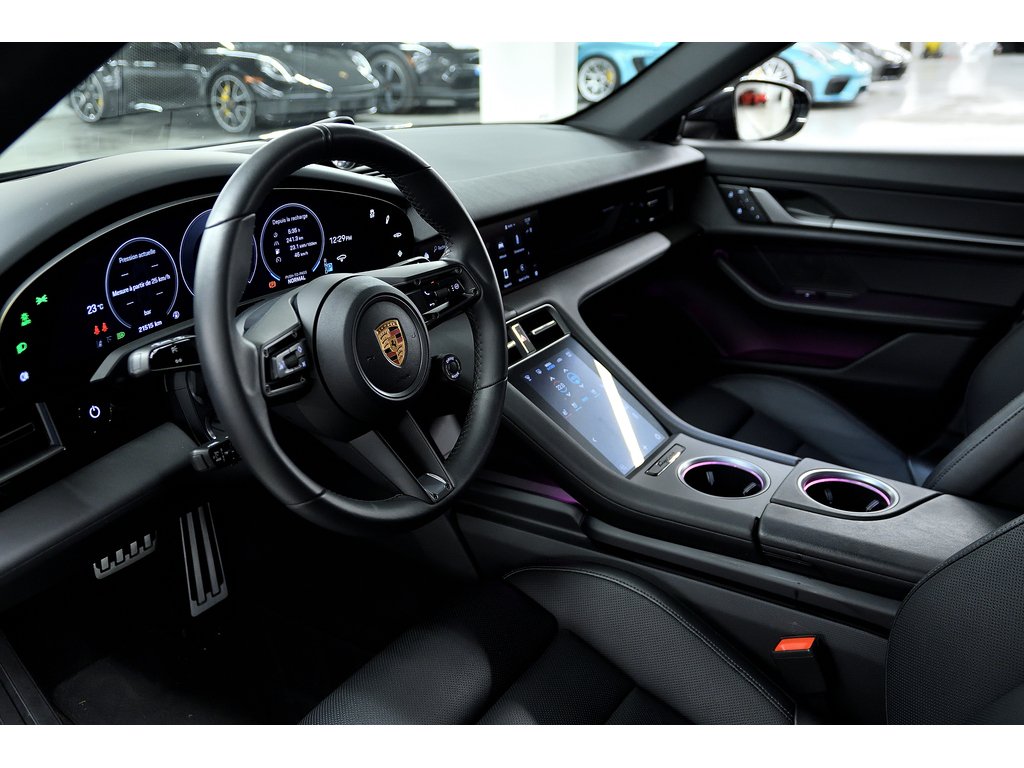 Porsche Taycan 4S AWD / Premium Package / Adaptive Cruise 2025 à Laval, Québec - 12 - w1024h768px