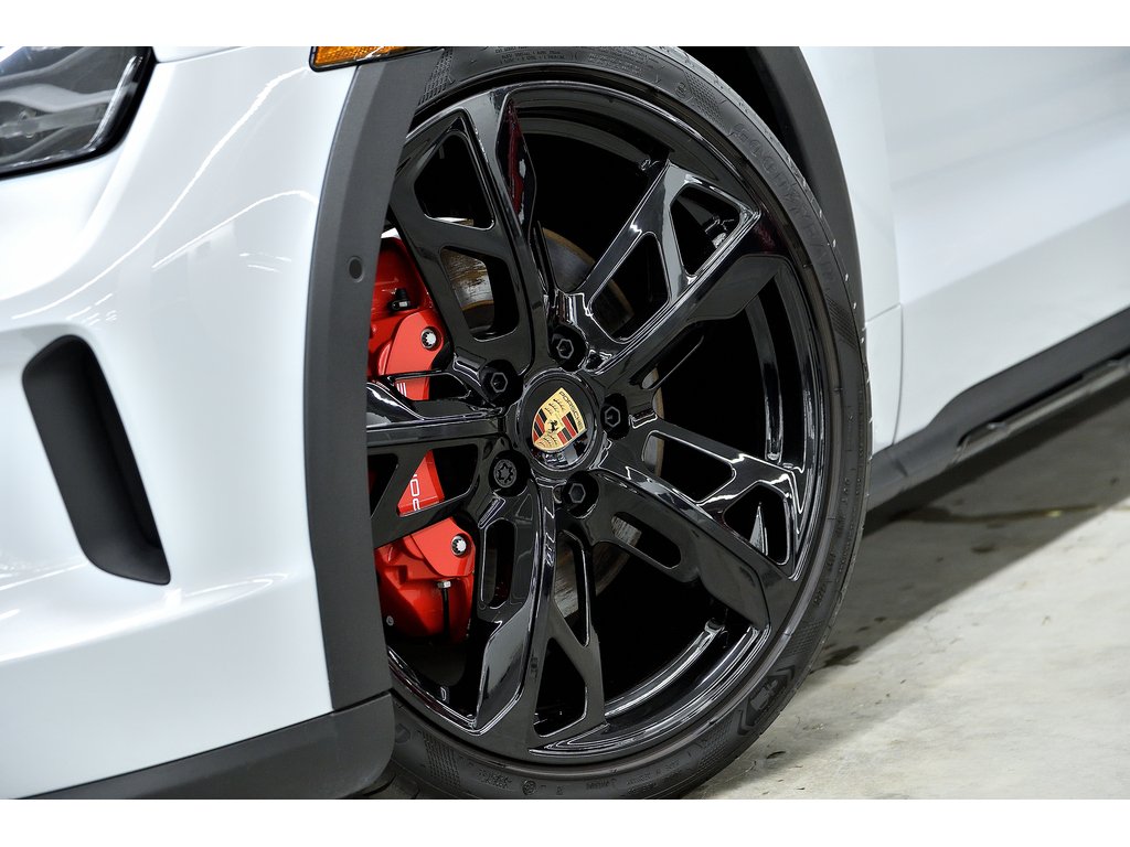 2025 Porsche Taycan 4S Cross Turismo AWD / Premium + Performance Pack in Laval, Quebec - 8 - w1024h768px