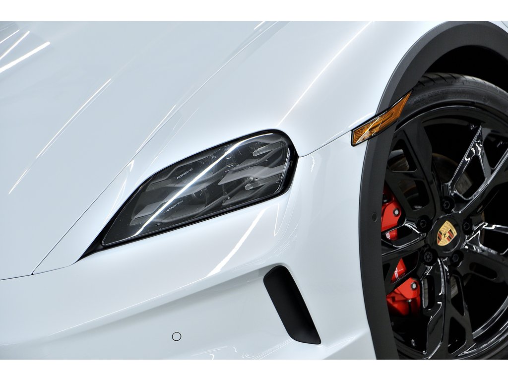 2025 Porsche Taycan 4S Cross Turismo AWD / Premium + Performance Pack in Laval, Quebec - 7 - w1024h768px