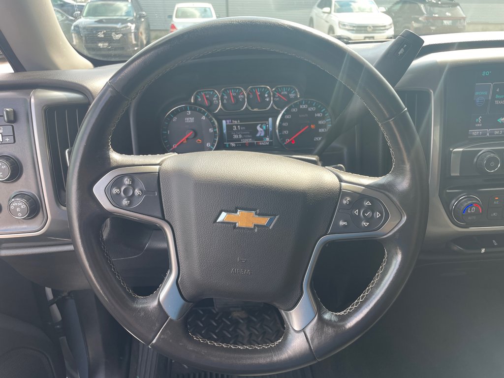 2015 Chevrolet Silverado 1500 LT in Winnipeg, Manitoba - 15 - w1024h768px