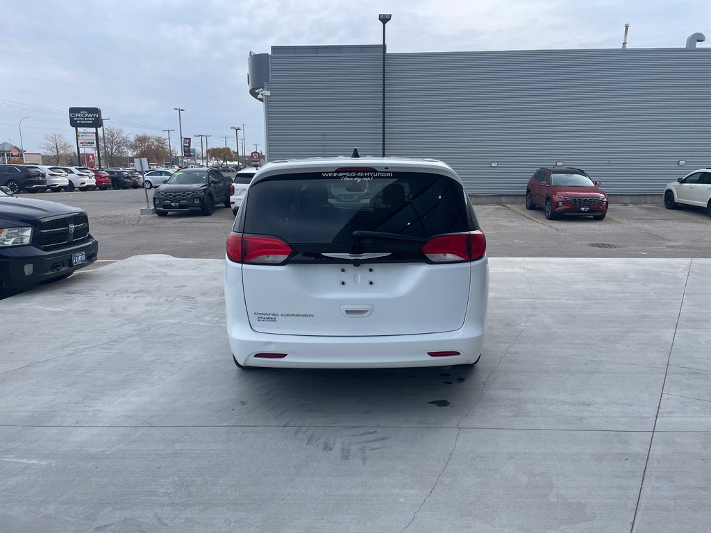 2022 Chrysler Grand Caravan SXT in Winnipeg, Manitoba - 4 - w1024h768px