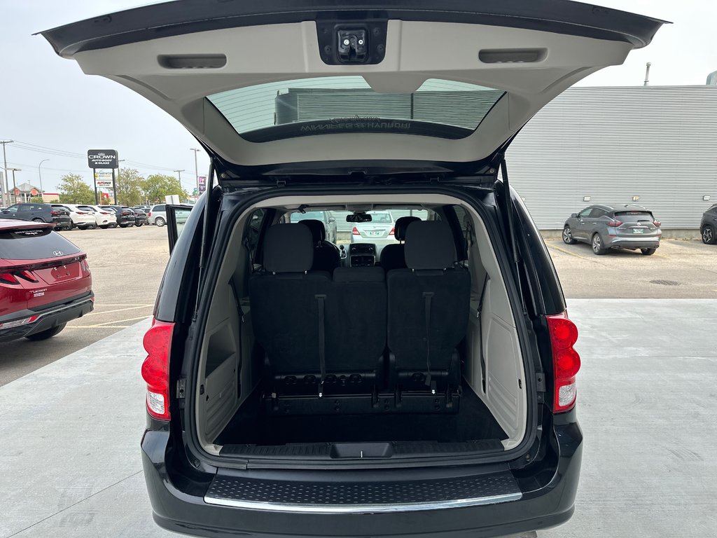 2019 Dodge Grand Caravan SXT in Winnipeg, Manitoba - 10 - w1024h768px