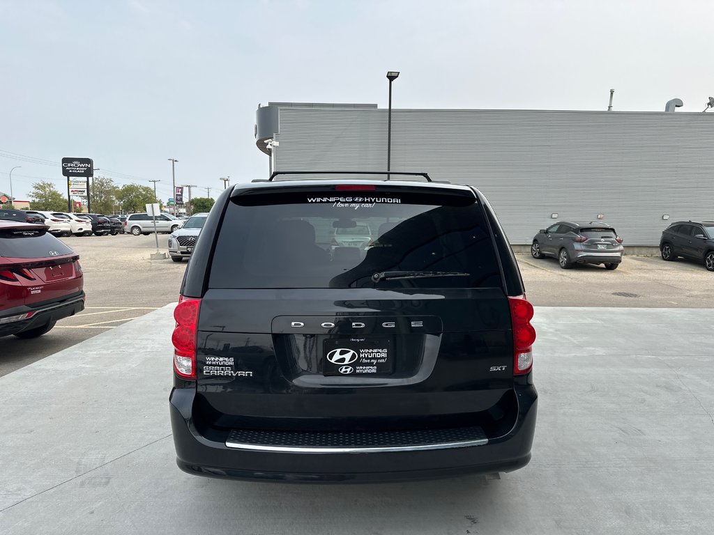 2019 Dodge Grand Caravan SXT in Winnipeg, Manitoba - 4 - w1024h768px