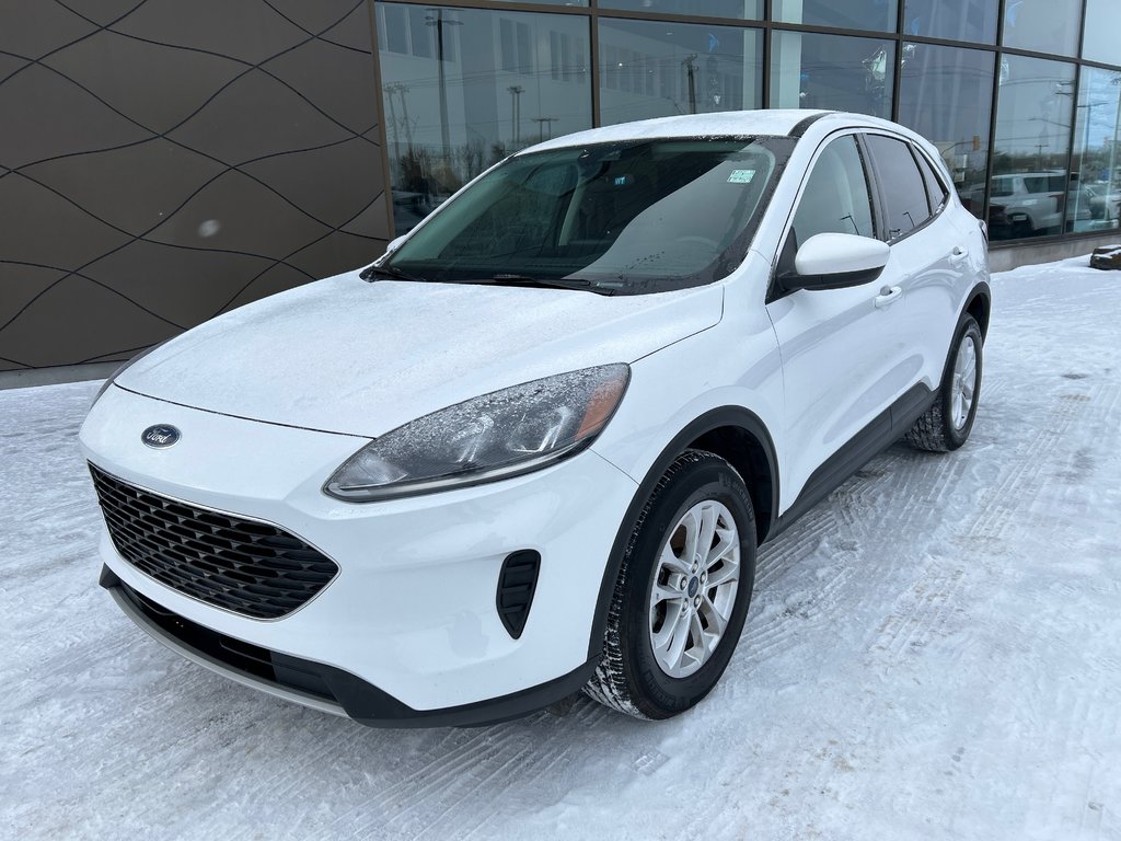2021 Ford Escape SE in Winnipeg, Manitoba - 1 - w1024h768px