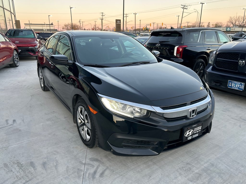 2018 Honda Civic Sedan LX in Winnipeg, Manitoba - 7 - w1024h768px