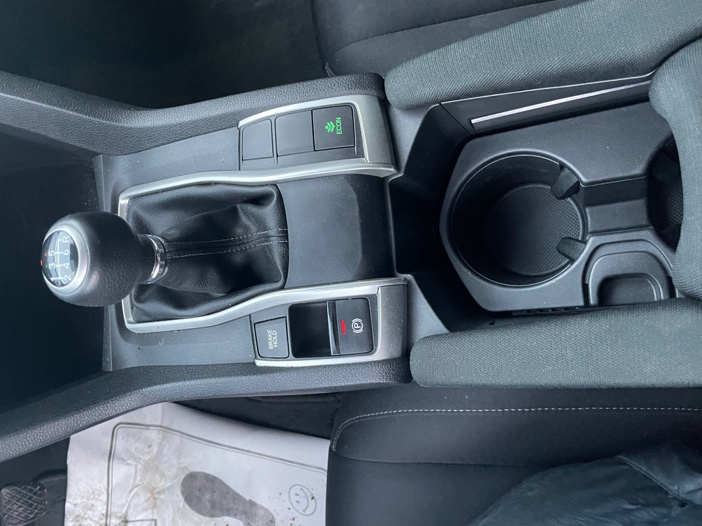 2019 Honda Civic Sedan LX in Winnipeg, Manitoba - 17 - w1024h768px