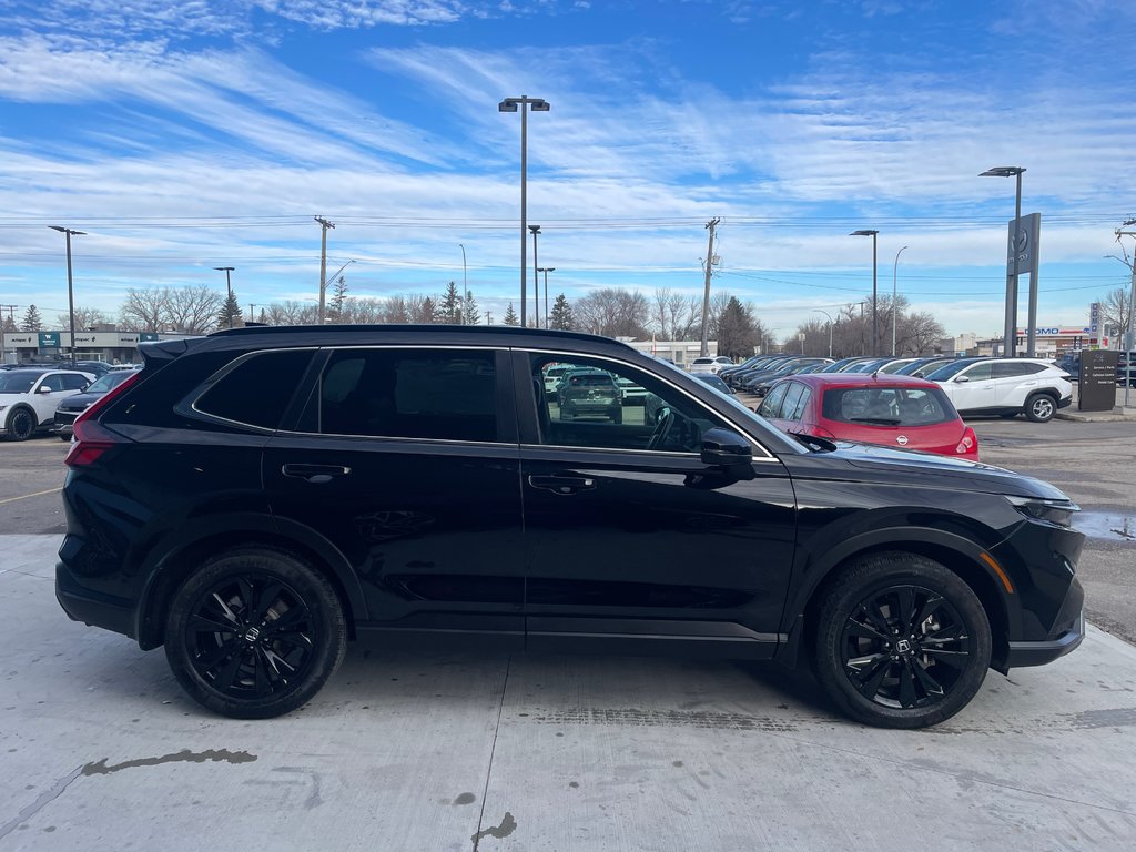 2023 Honda CR-V HYBRID Touring in Winnipeg, Manitoba - 6 - w1024h768px