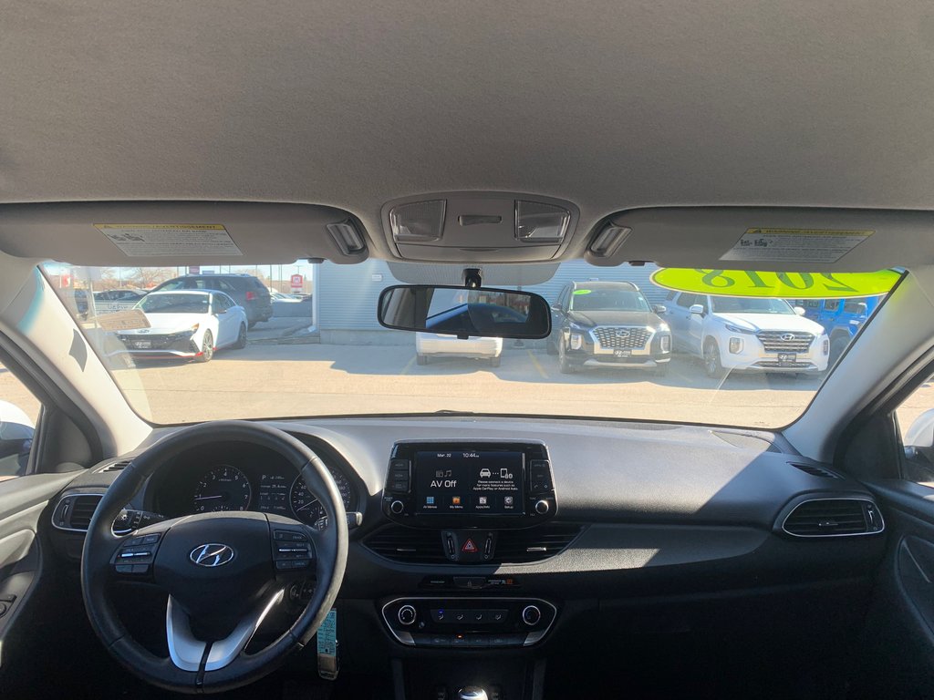 2018 Hyundai Elantra GT GL in Winnipeg, Manitoba - 14 - w1024h768px