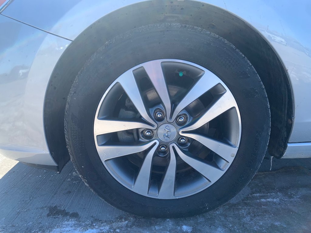2018 Hyundai Elantra GT GL in Winnipeg, Manitoba - 9 - w1024h768px
