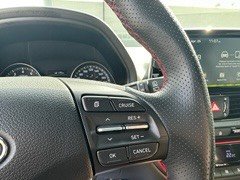 2018 Hyundai Elantra GT Sport in Winnipeg, Manitoba - 14 - w1024h768px